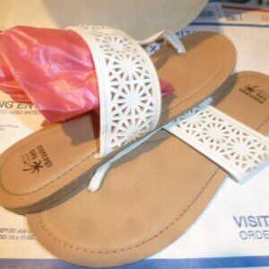 Montego Bay Club white  faux leather  sandals/ flip flops size 8